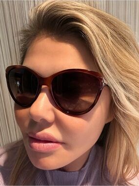 Prada Oversized Cat-Eye Sunglasses - Tortoiseshell Brown